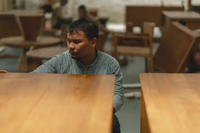 Kayu jati berkualitas tinggi untuk renovasi kantor